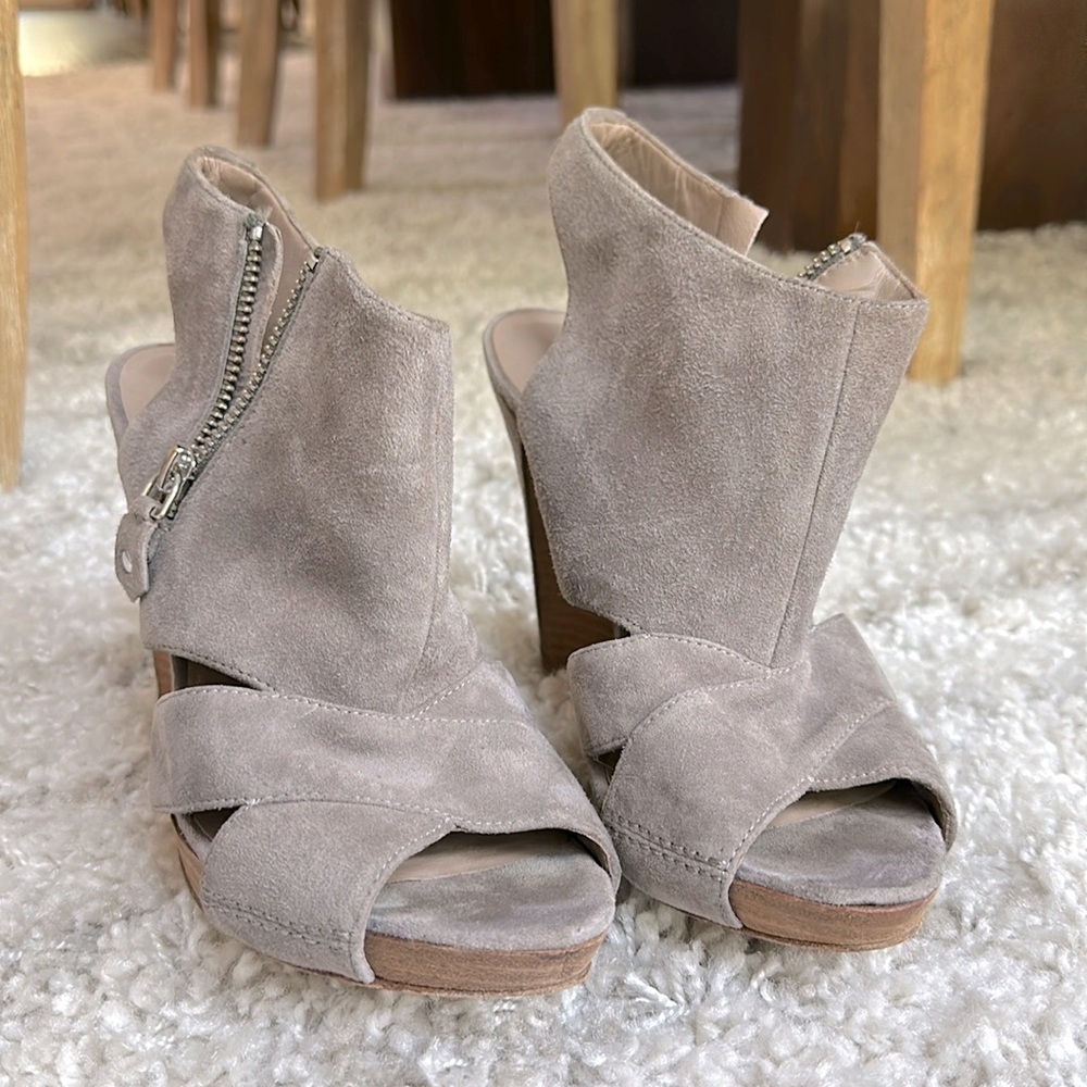 Belle Sigerson Morrison heels